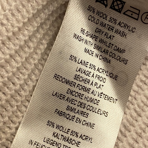 French Connection sweater - Picture 5 of 11